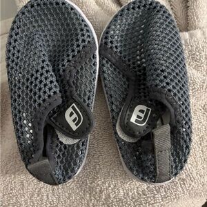 Kids Water Shoes NWOT*